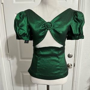 *NEVER WORN LuLu’s Green Cut-Out Top Size Small.